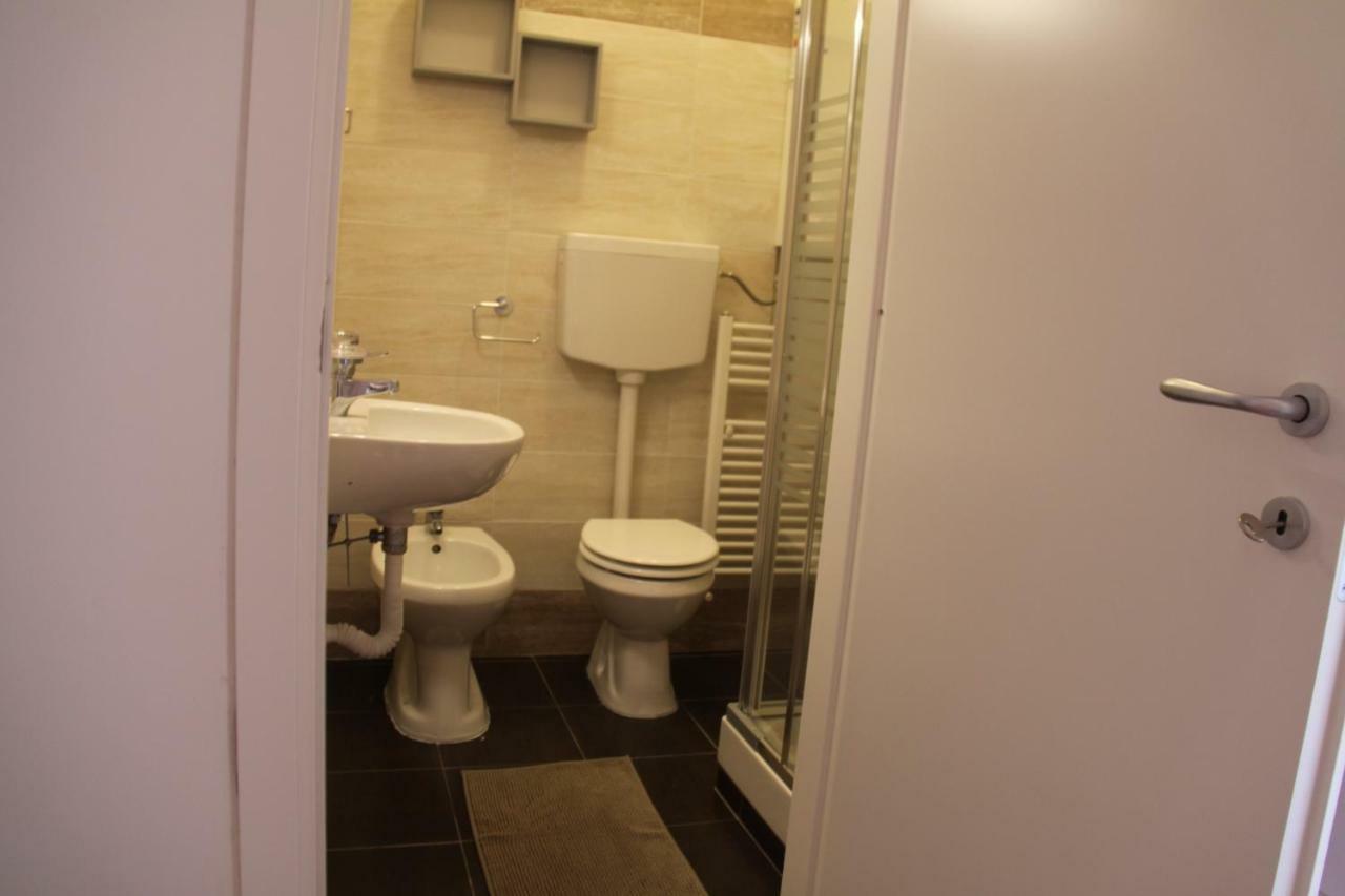 B&B Le Porte Di Napoli מראה חיצוני תמונה