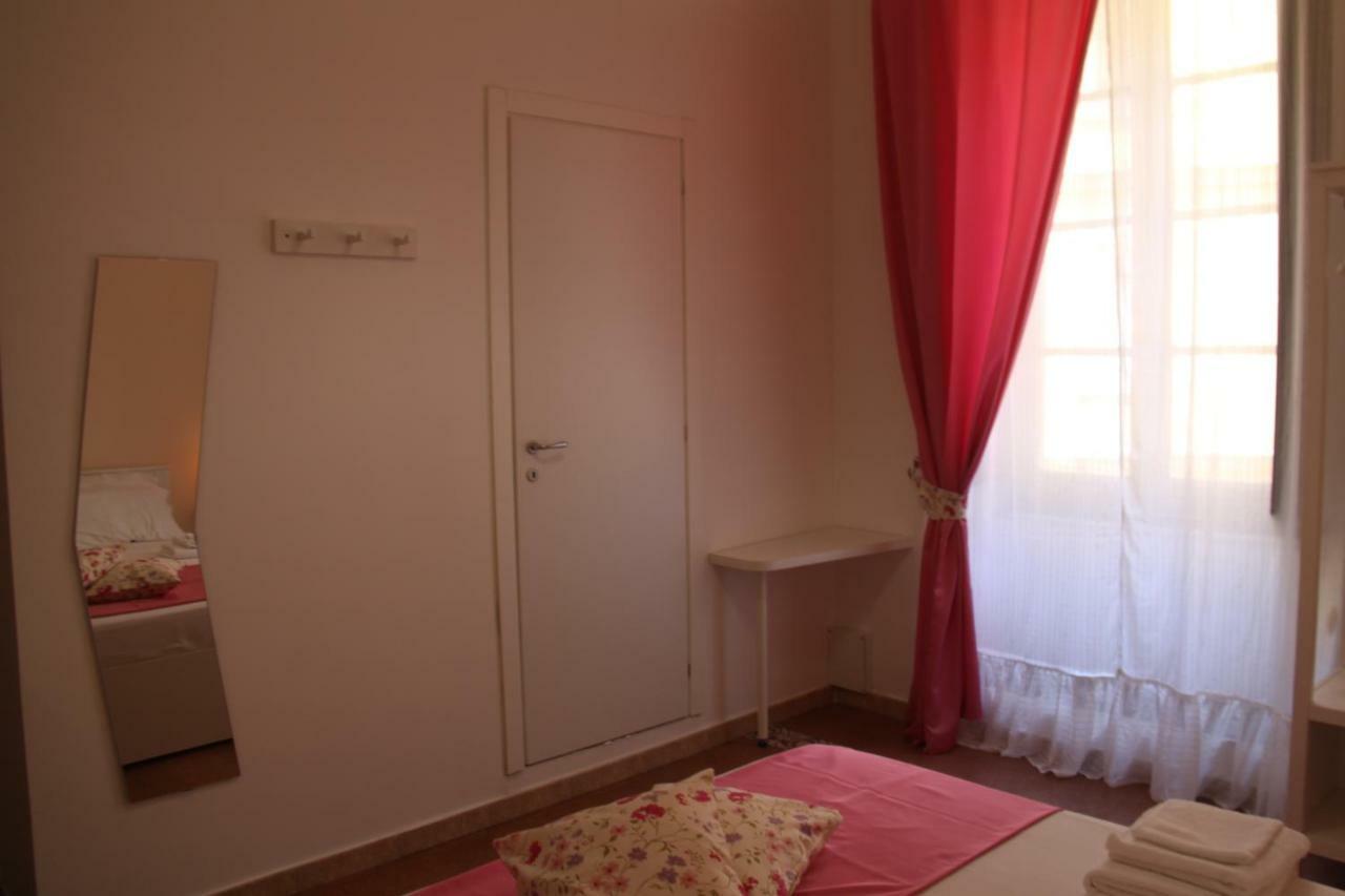 B&B Le Porte Di Napoli מראה חיצוני תמונה