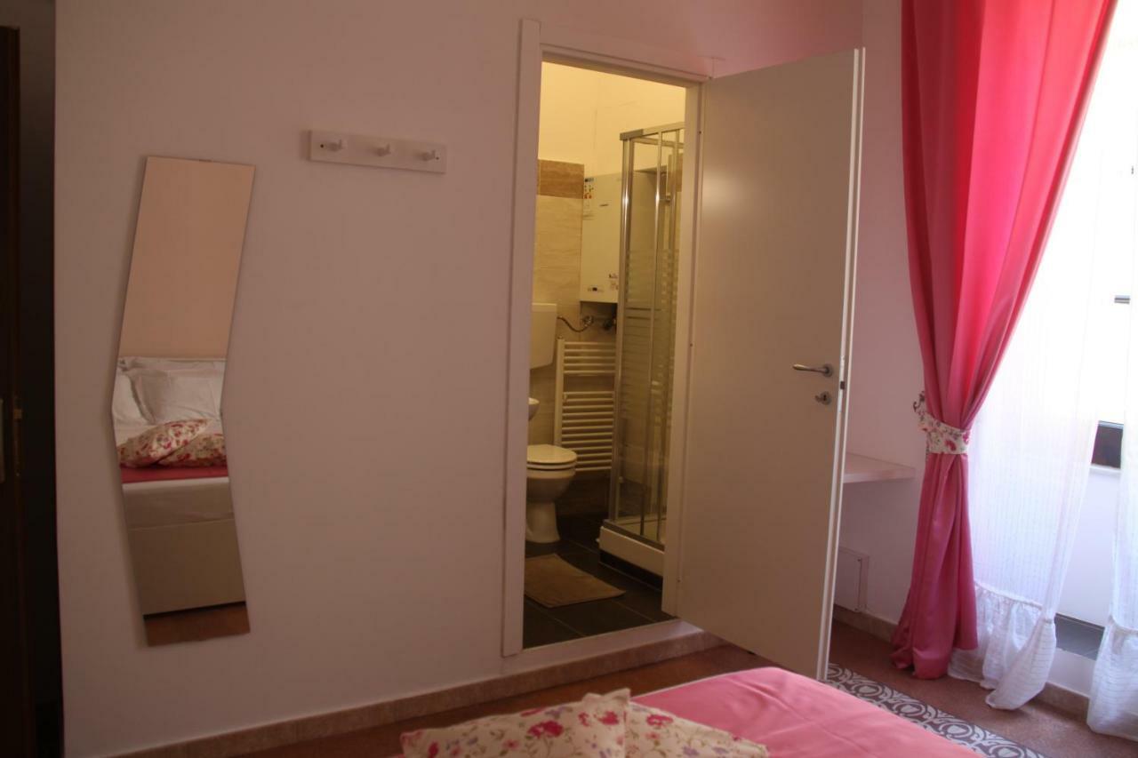 B&B Le Porte Di Napoli מראה חיצוני תמונה