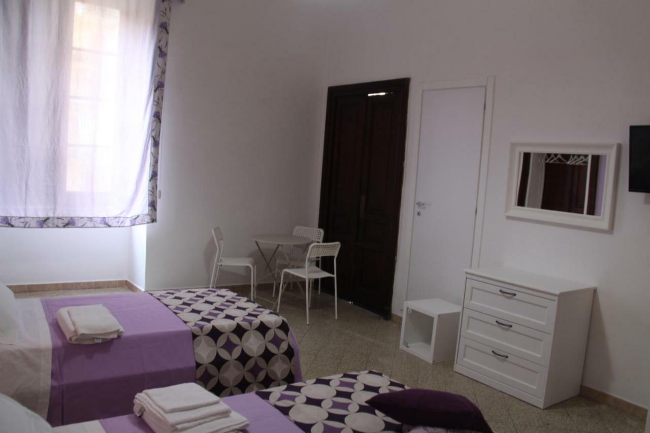 B&B Le Porte Di Napoli מראה חיצוני תמונה
