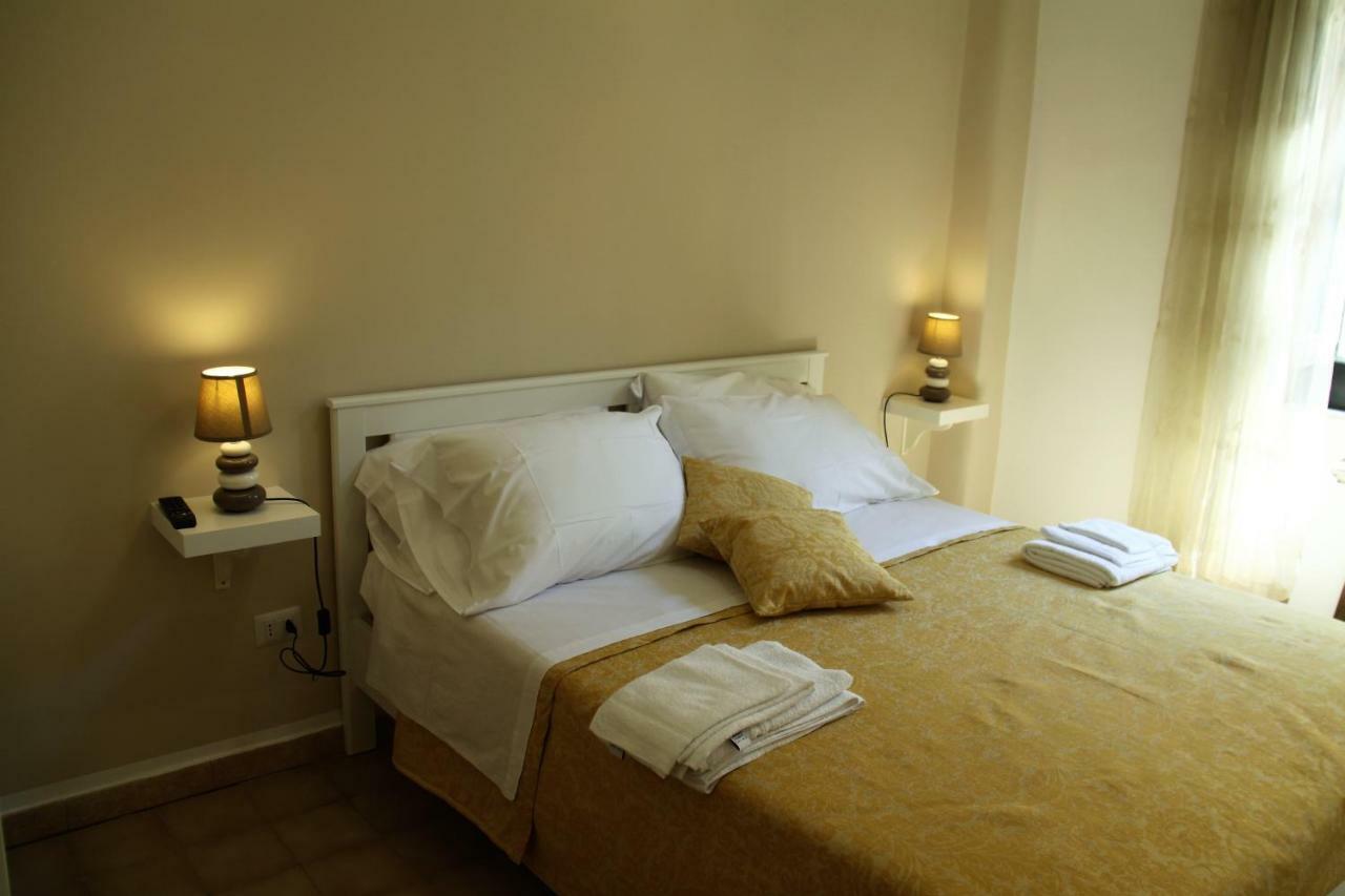 B&B Le Porte Di Napoli מראה חיצוני תמונה